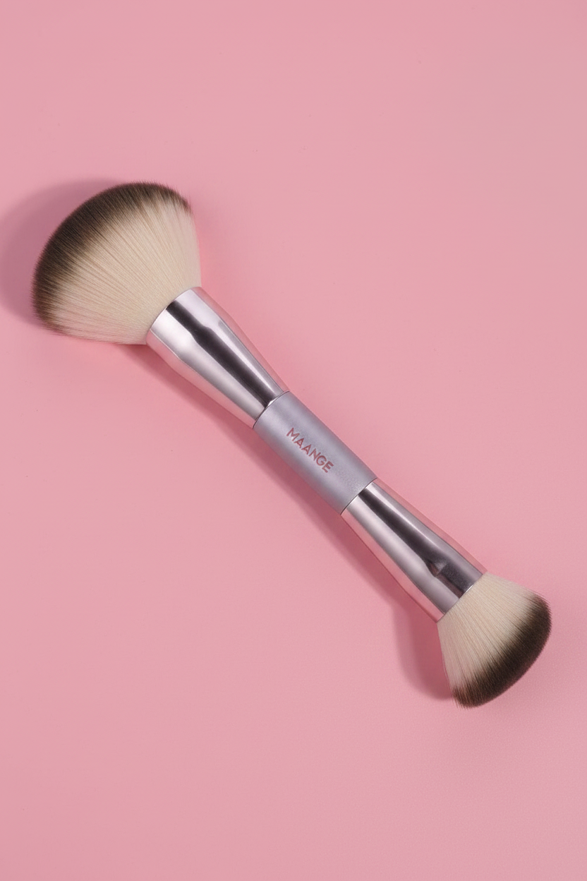 MAANGE Brush - Cool Pink Background